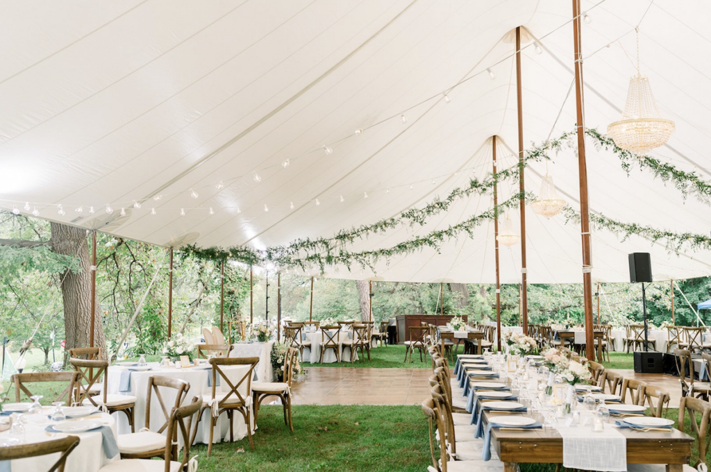 Outdoor tented reception setup at Anne's Washington Inn at a Saratoga Springs wedding.